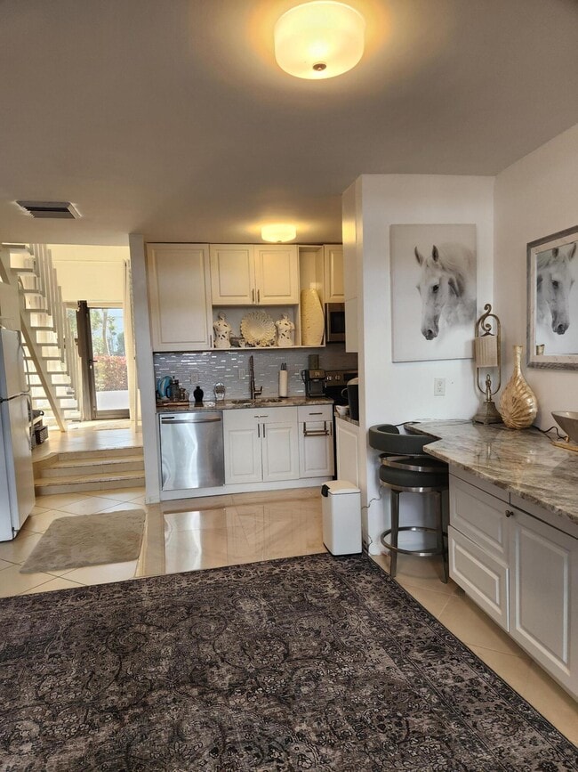 Building Photo - 3589 S Ocean Blvd