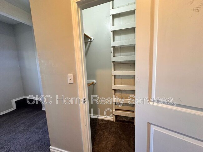 Building Photo - 312 Bolton Pl