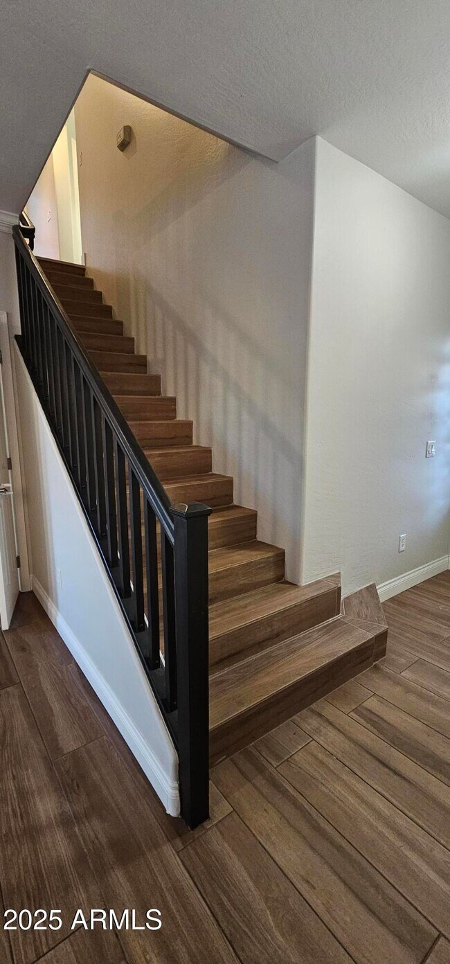 Building Photo - 34811 N 30th Dr