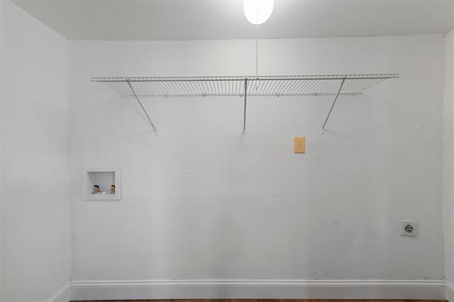 Building Photo - 1502 Kent Dr