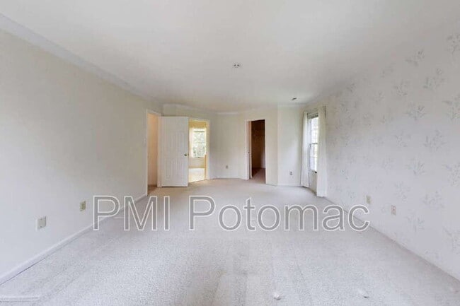 Building Photo - 14672 Brougham Way