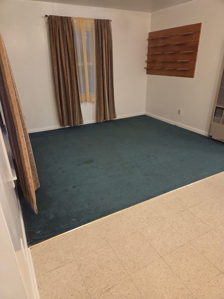 Building Photo - 309 5th Ave SE