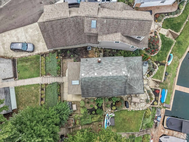 Building Photo - 3576 Portage Point Blvd