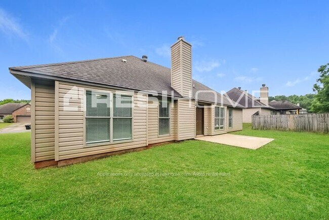 Building Photo - 5205 Meadow Lake Cir