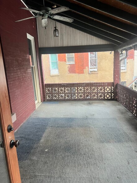 Building Photo - 1536 Mineral Spring Rd
