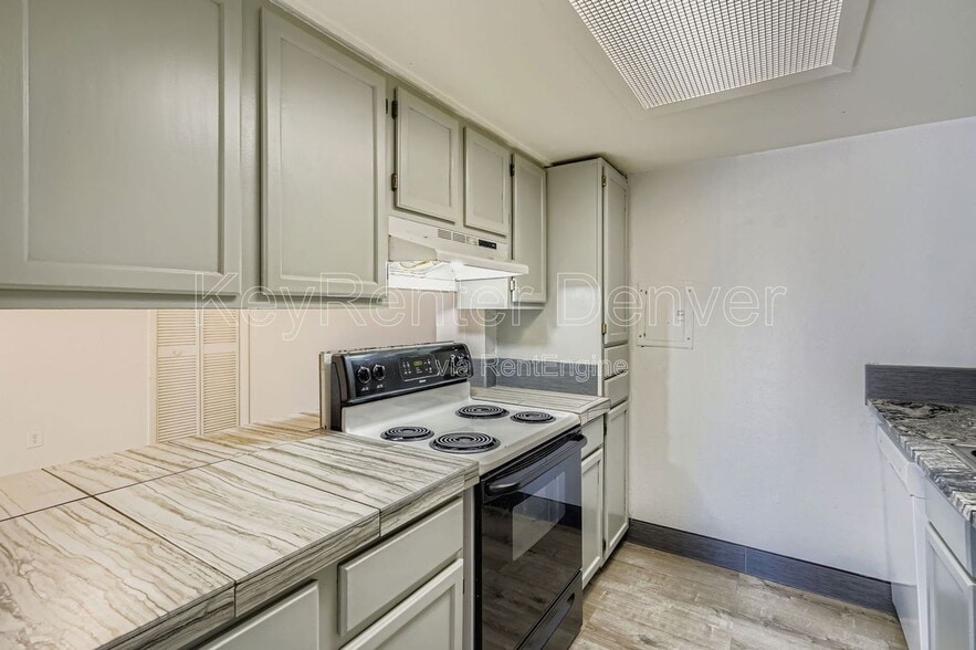 Building Photo - 12162 Melody Dr