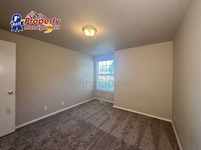 Building Photo - 2839 W Malad St