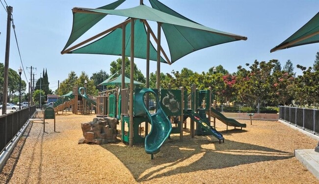 Building Photo - Plant 51 !! Open House 3/1 5:30