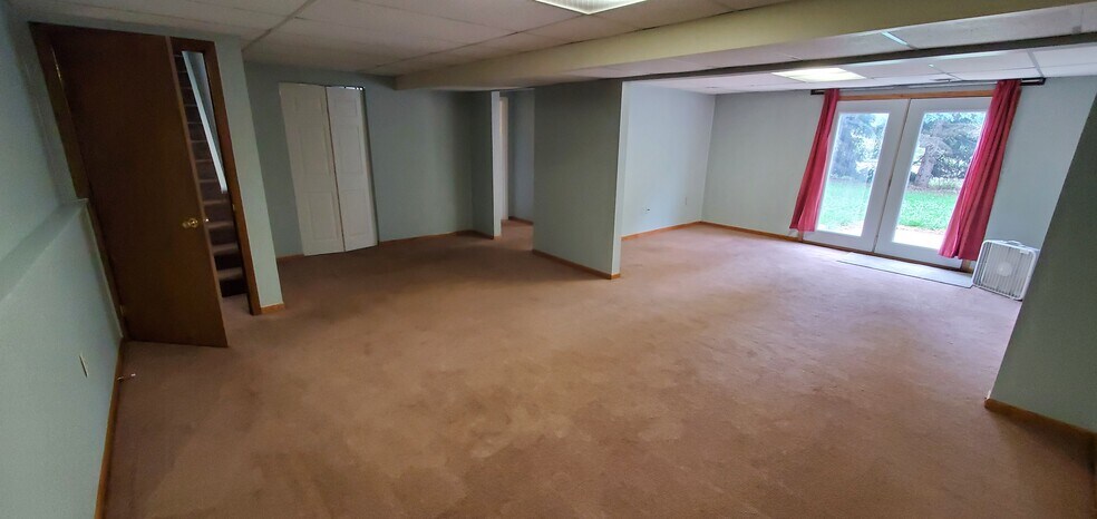 Building Photo - 9910 Upper 161st St W
