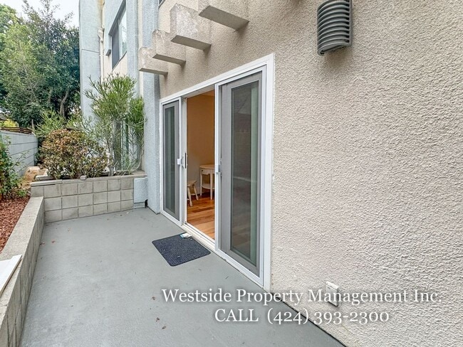Building Photo - 1415 26th St