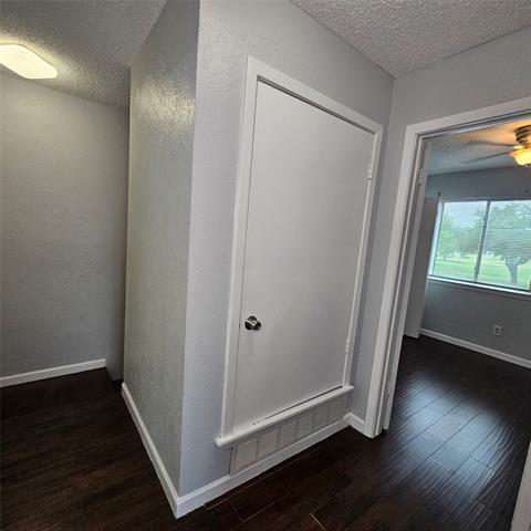 Building Photo - 3931 N Garland Ave