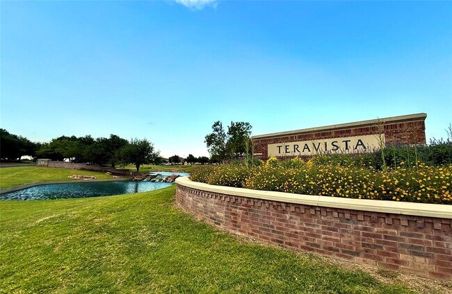 Building Photo - 4025 Meadow Bluff Way
