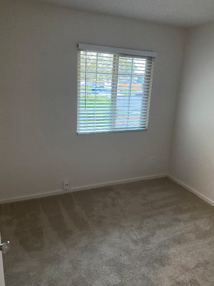 Building Photo - 902 Muscovy Ct