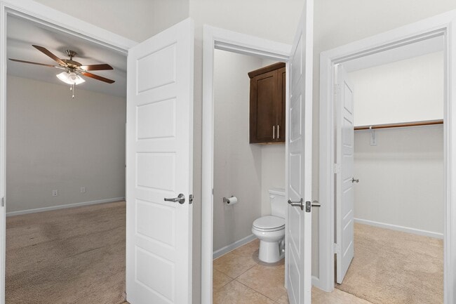 Building Photo - Spacious and Modern Rental Home Available!