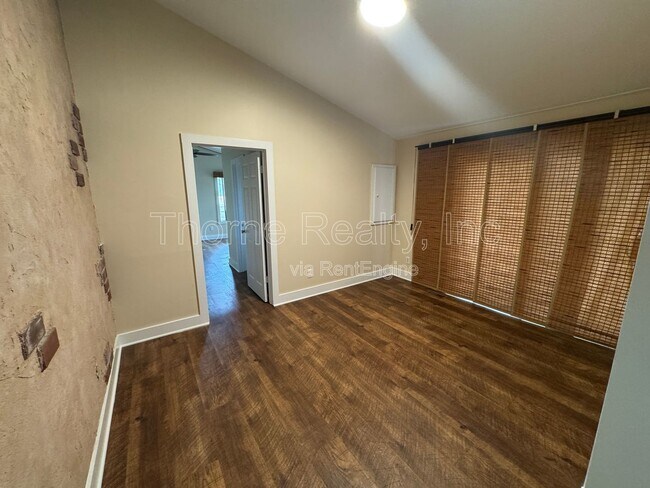 Building Photo - 116 Rum Barrell Cove