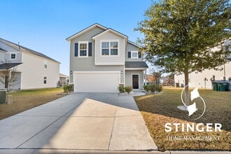 Building Photo - 71 Saluda Way