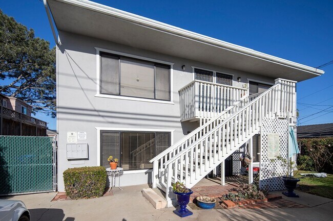 Building Photo - *OPEN HOUSE: 5/31 10-11AM* Spacious 1BR in...