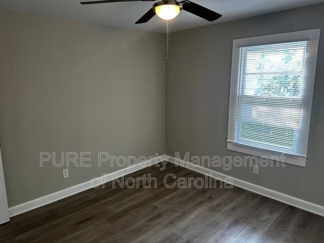 Building Photo - 102 Booker Ave