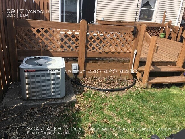 Building Photo - 5917 Vandalia Ave