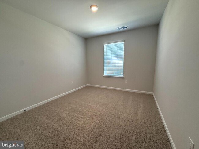 Building Photo - 223 Orpington Dr