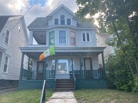 Building Photo - 210-12 S Wilbur Ave