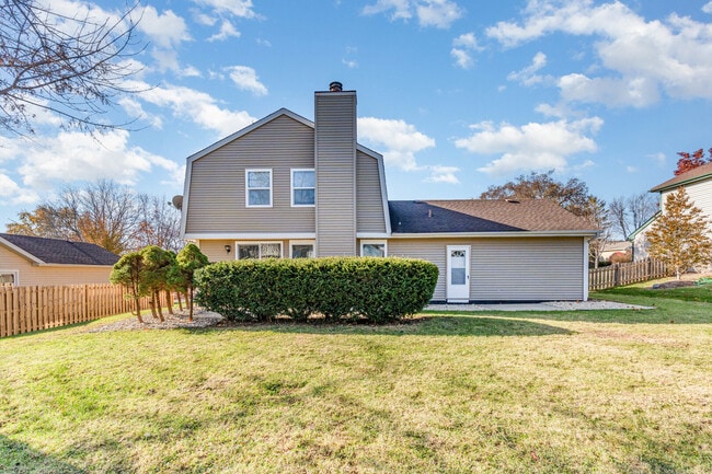 Building Photo - 355 Crestwood Ct