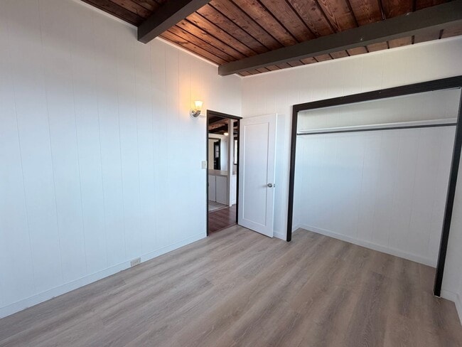 Building Photo - 3 Bedroom 1.5 Bathroom Single Family House Makakilo Home with Yard & Cool Breezes!