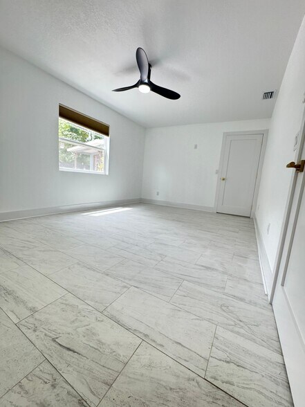 Building Photo - 8319 Jana Dr