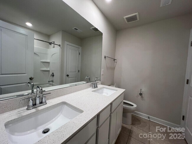 Building Photo - 12516 Stoneybrook Station Pkwy