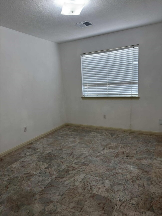 Building Photo - 17210 Valemist Ct