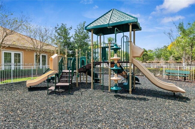 Building Photo - 5875 Monterra Club Dr