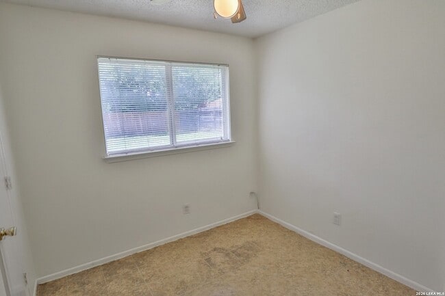 Building Photo - 1815 Big Rock Dr