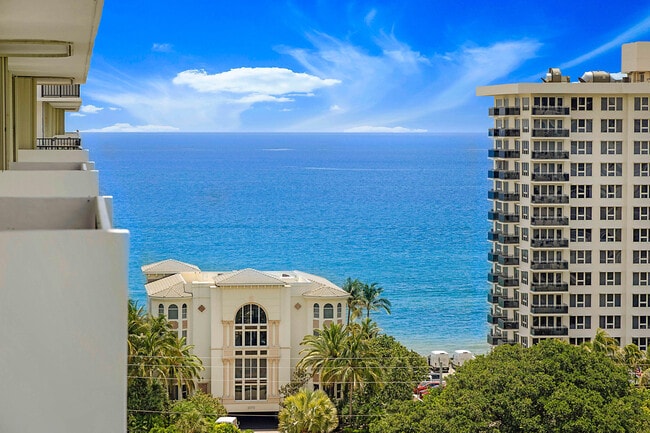 Building Photo - 2121 N Ocean Blvd