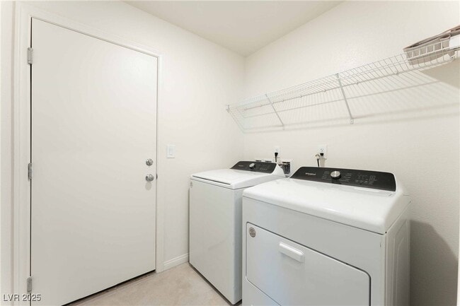 Building Photo - 3701 Via Gennaro