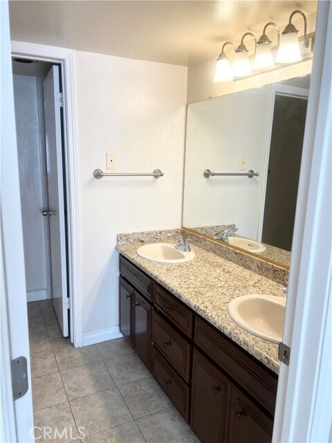 Building Photo - 1006 Arcadia Ave