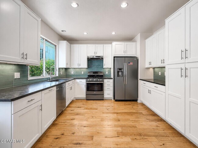 Building Photo - 30810 Ferrara Ct