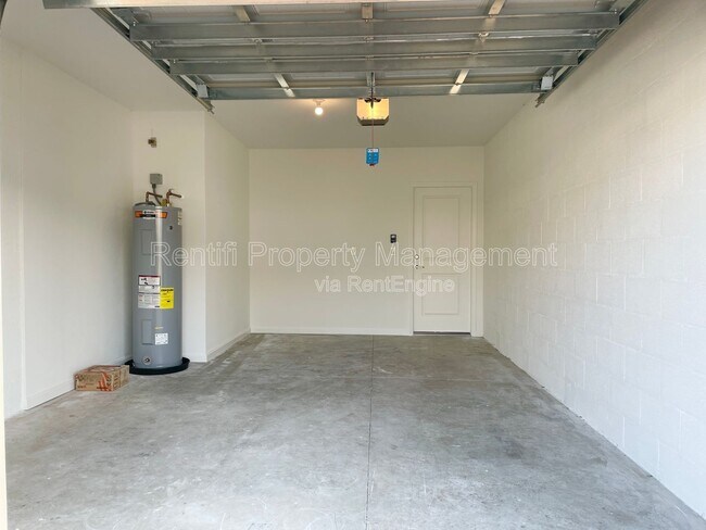 Building Photo - 1519 Lake Jessup Cir