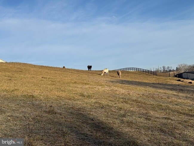 Building Photo - 18390 Silcott Springs Rd