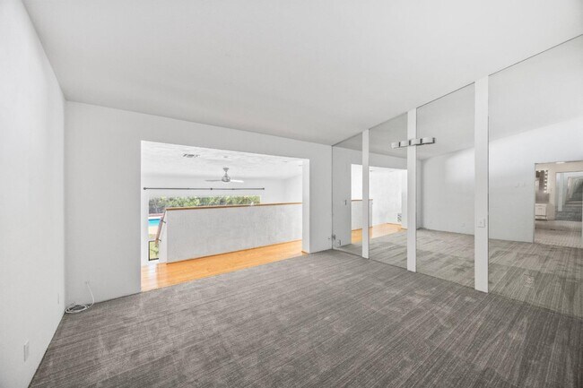 Building Photo - 255 Camino Buena Vista