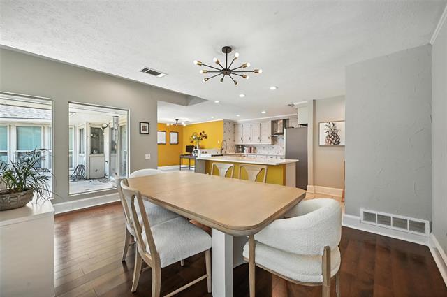 Building Photo - 6002 Costera Ln