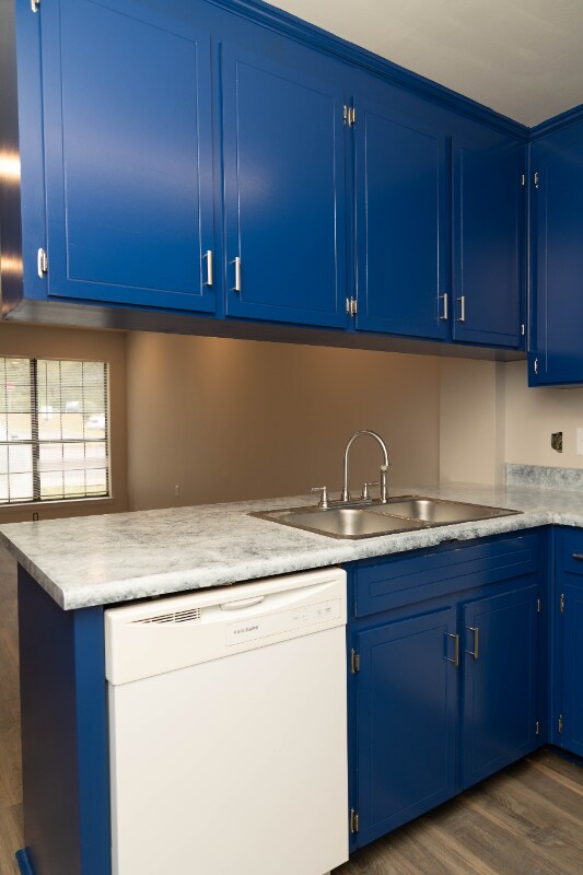 Building Photo - 1441 Hartford Hwy