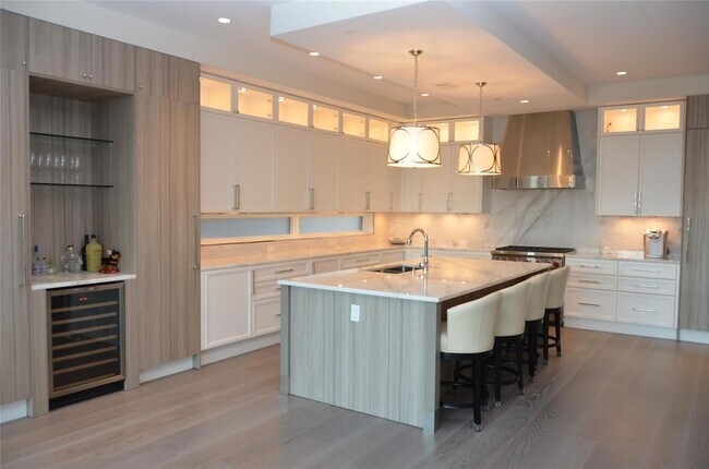 Building Photo - 80 Hendricks Isle