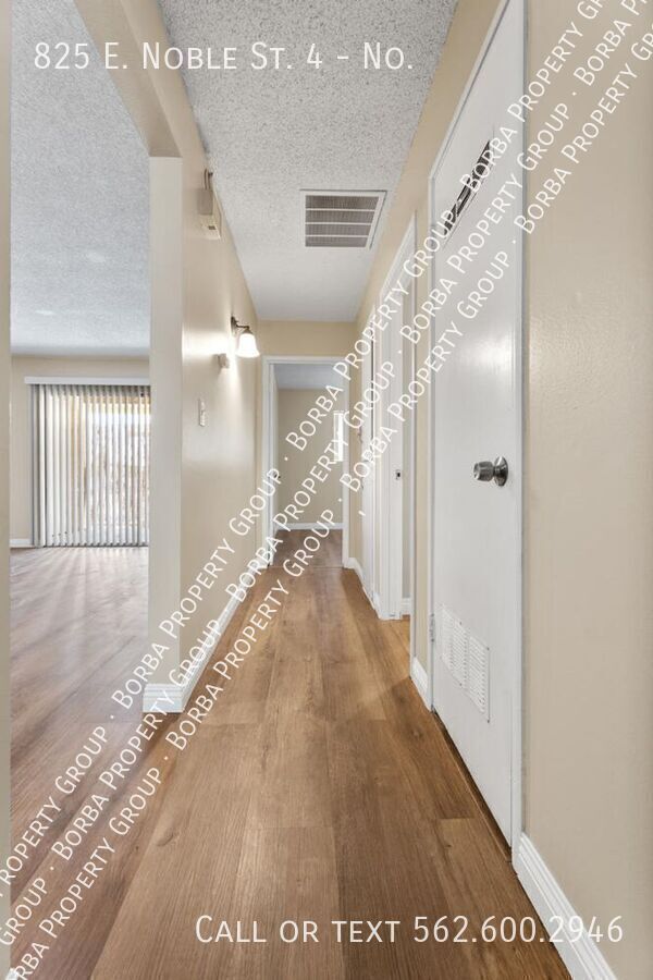 Building Photo - 825 E Noble Ave