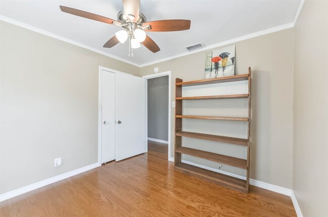 Building Photo - 4615 Braeburn Dr