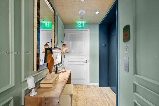 Building Photo - 801 S Miami Ave