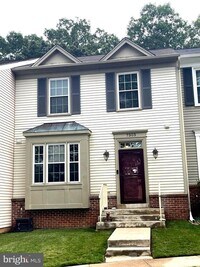 Building Photo - 7303 Treetop Hill Ln