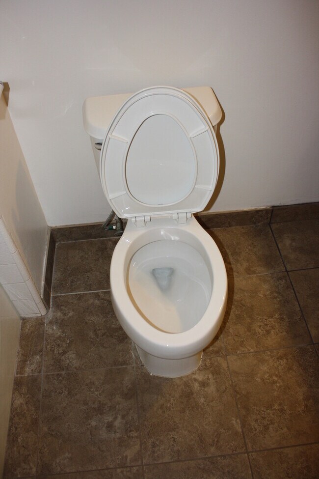 Building Photo - 612 Norris Rd