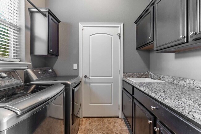 Building Photo - East Fayetteville Home for Rent