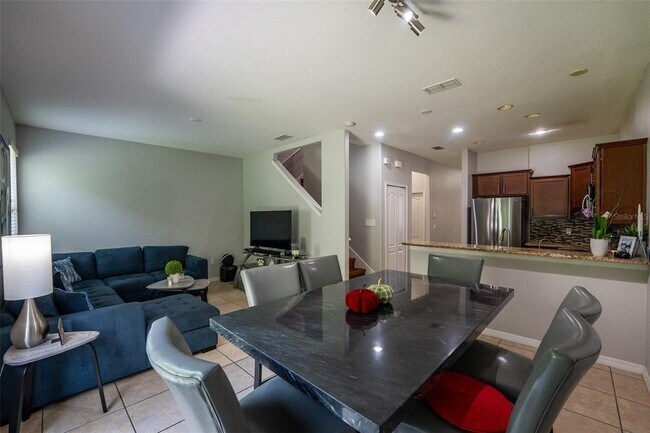 Building Photo - 11191 Savannah Landing Cir