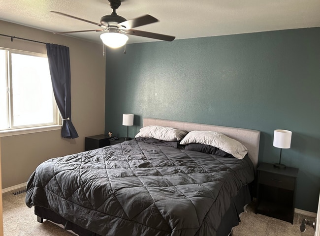 Building Photo - Beautiful Home in Prime Meridian Location